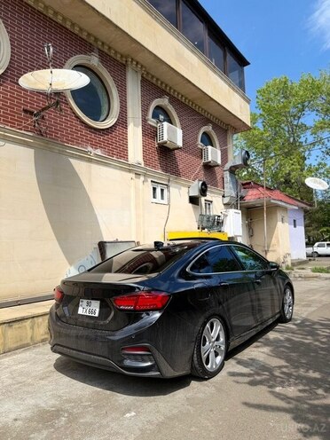 Chevrolet Cruze-10