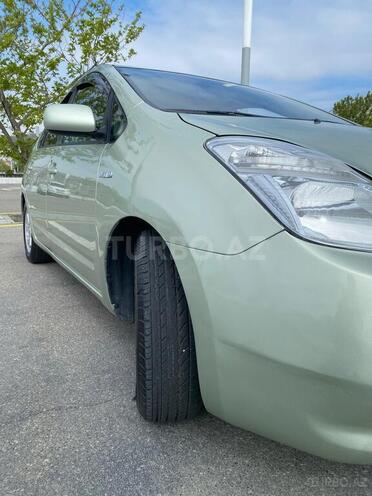 Toyota Prius-18