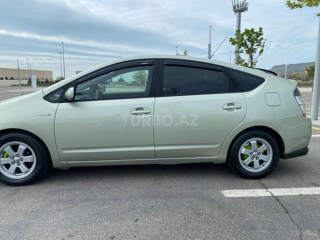 Toyota Prius-6