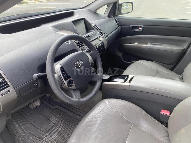 Toyota Prius-15