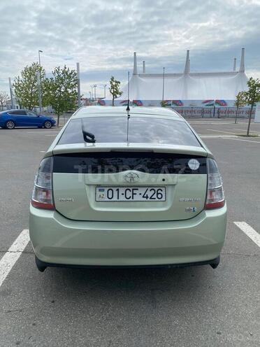 Toyota Prius-3