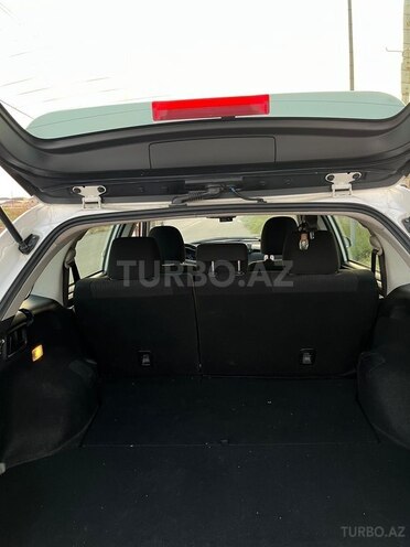 Toyota Corolla Fielder-5