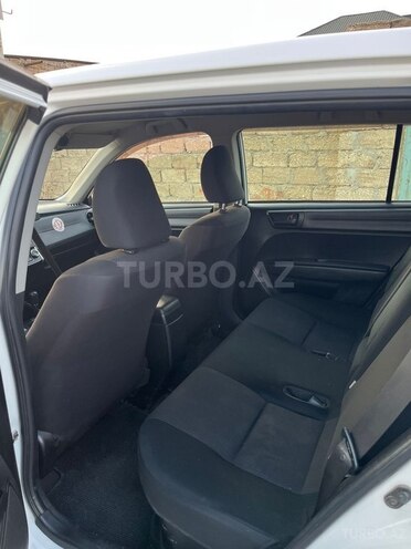 Toyota Corolla Fielder-7