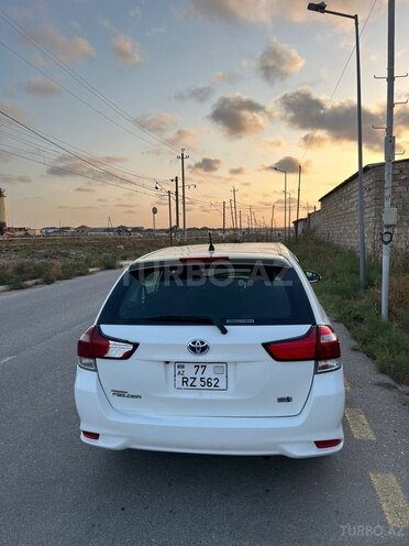 Toyota Corolla Fielder-4