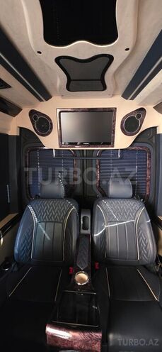 Mercedes Sprinter 519-16