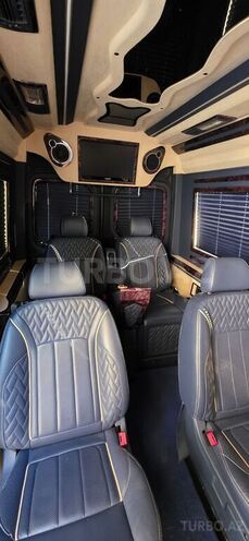 Mercedes Sprinter 519-9