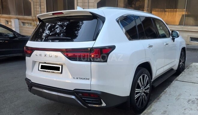 Lexus LX 500d-6