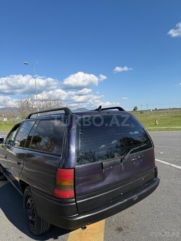 Opel Astra-4