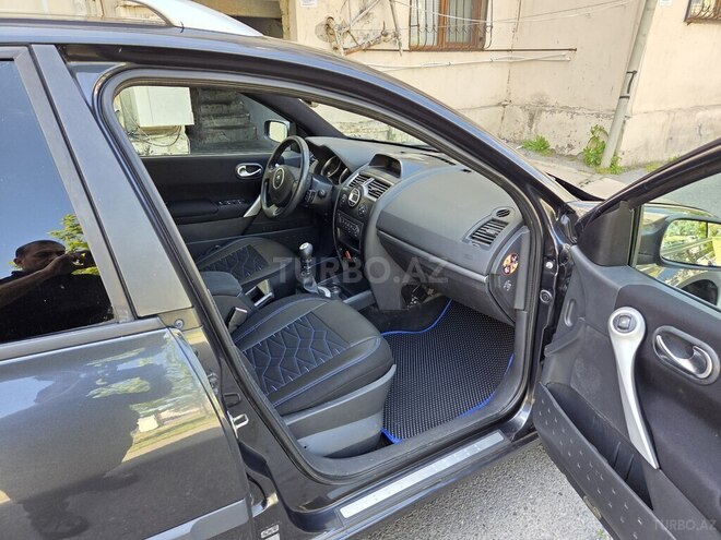 Renault Megane-13