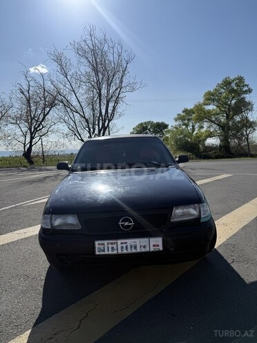 Opel Astra-1