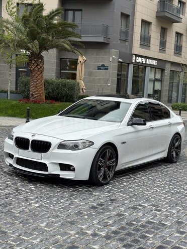 BMW 528-4