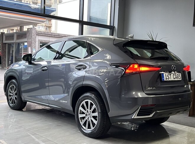 Lexus NX 300h-7