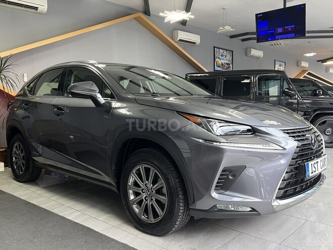 Lexus NX 300h-2