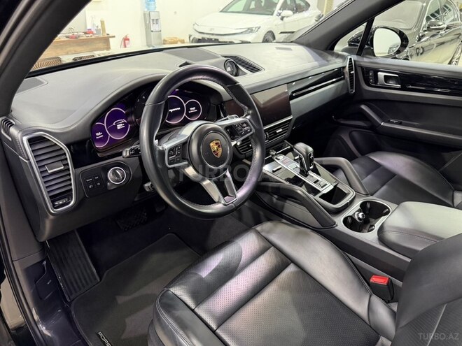 Porsche Cayenne-15