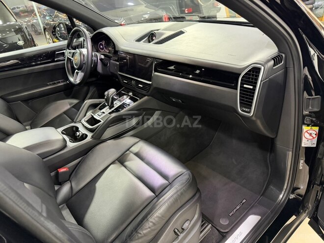 Porsche Cayenne-22