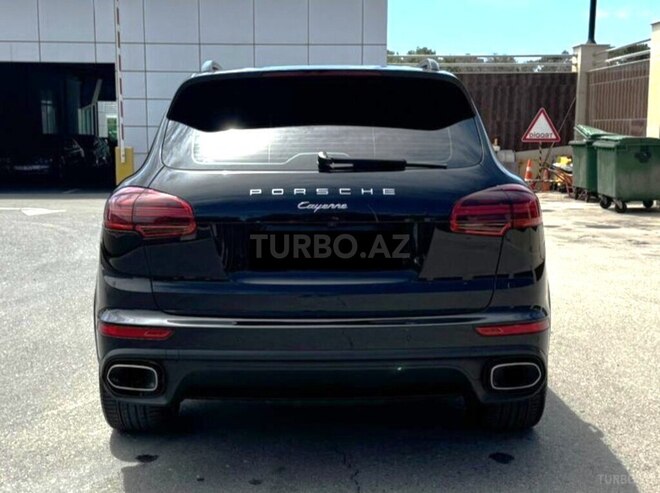 Porsche Cayenne-13