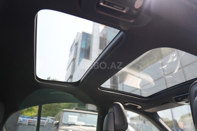 Mercedes E 300-16