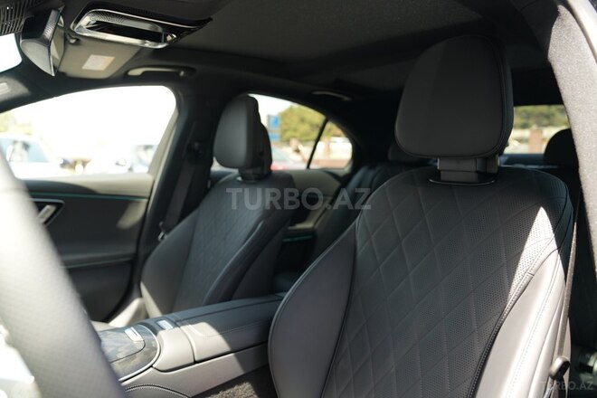 Mercedes E 300-12