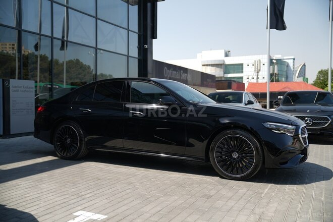 Mercedes E 300-2