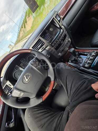 Lexus LX 570-19