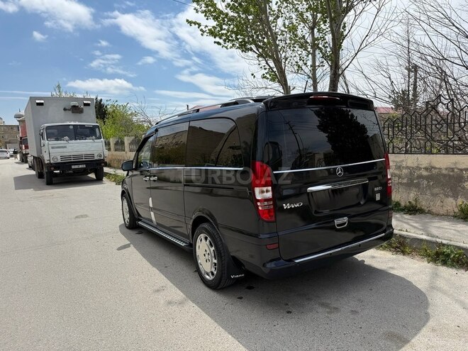 Mercedes Viano-3