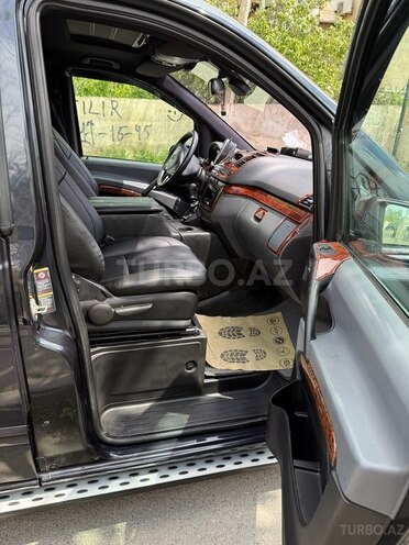 Mercedes Viano-7