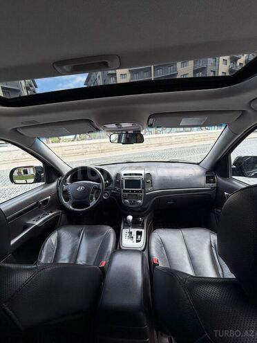 Hyundai Santa Fe-11