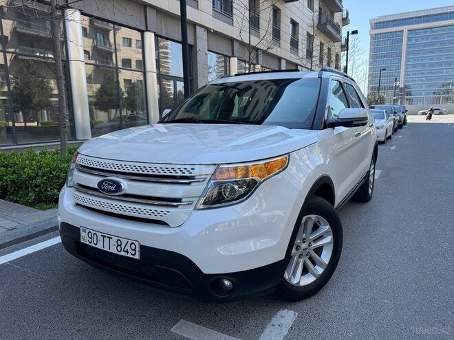 Ford Explorer-1