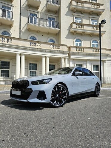 BMW 530e-7