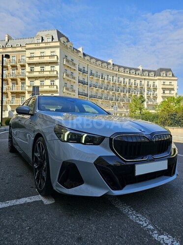BMW 530e-2