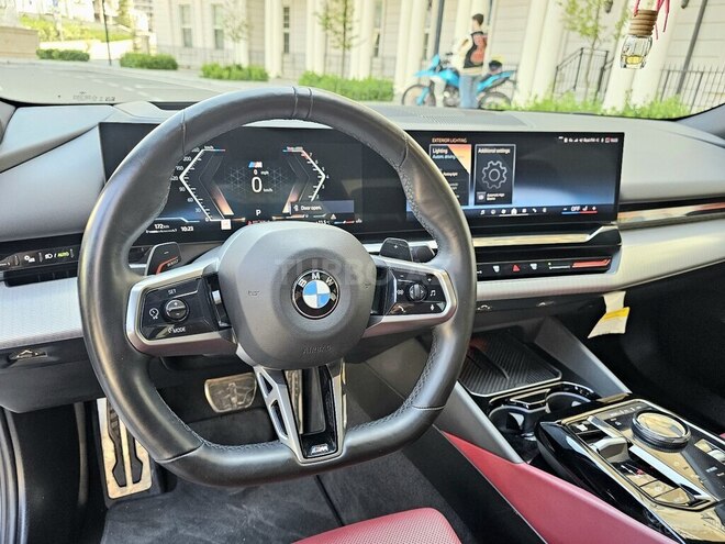 BMW 530e-13