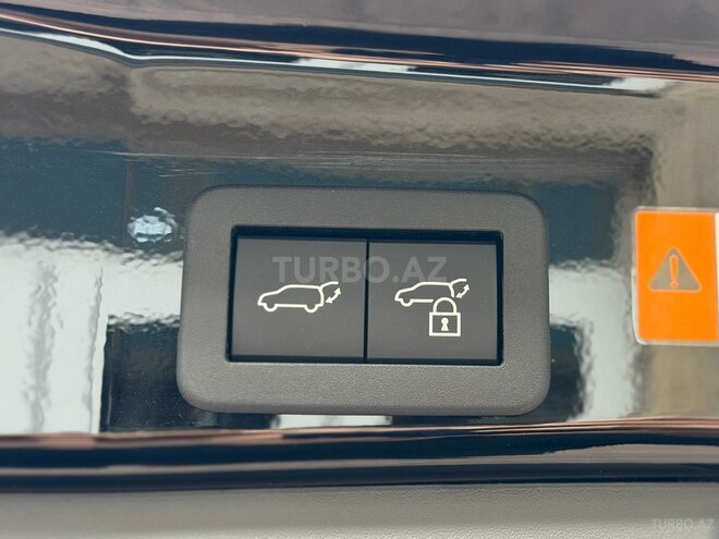 Toyota RAV4-28