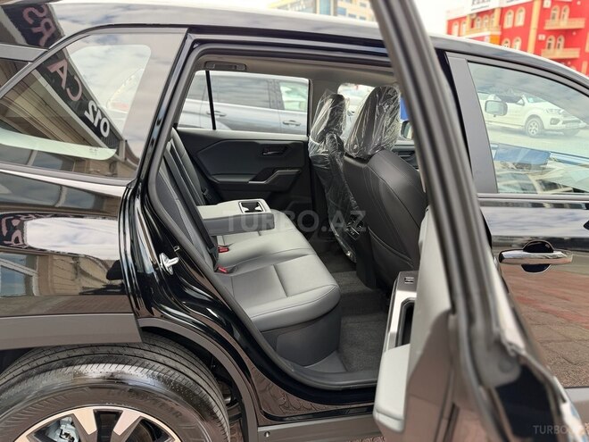 Toyota RAV4-14