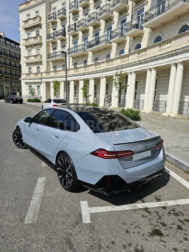 BMW 530e-21