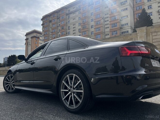 Audi A6-4
