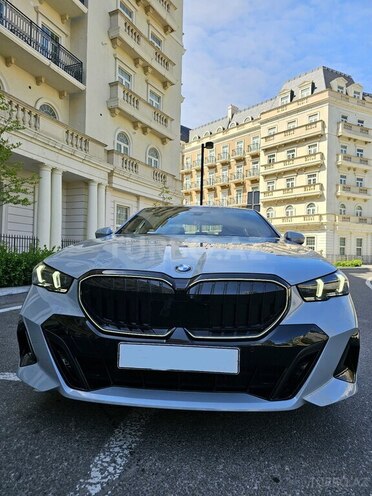 BMW 530e-3