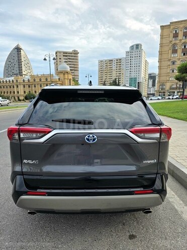 Toyota RAV4-3