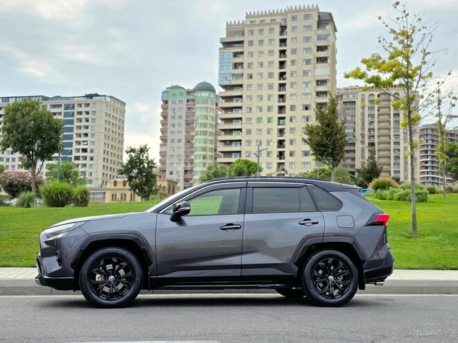 Toyota RAV4-5
