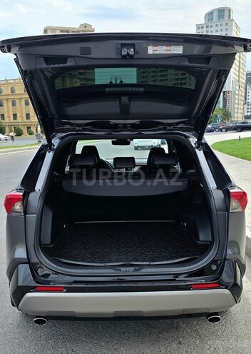 Toyota RAV4-8
