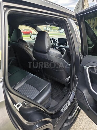 Toyota RAV4-16