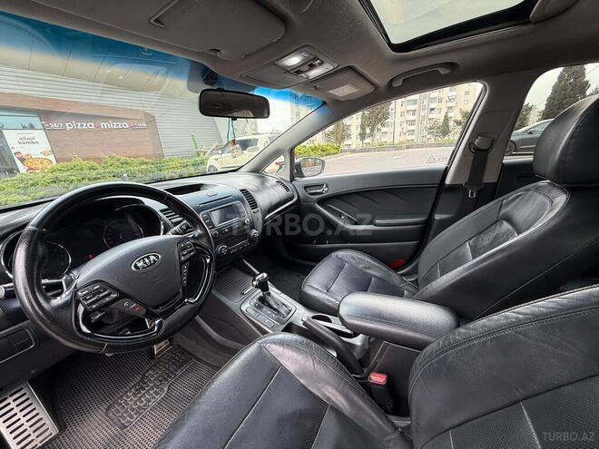 Kia Cerato-12
