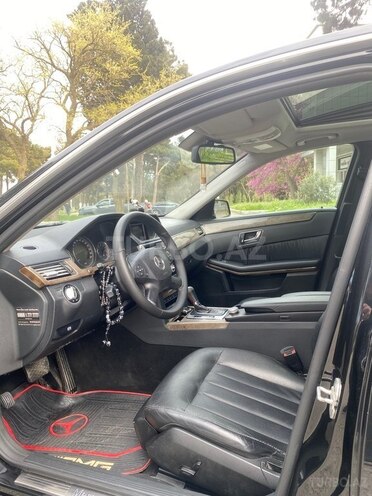 Mercedes E 200-12