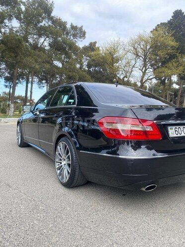Mercedes E 200-9