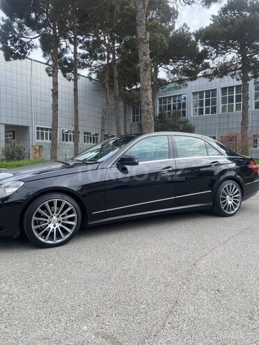 Mercedes E 200-8