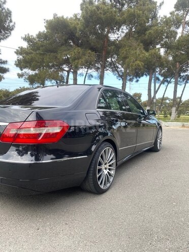 Mercedes E 200-4