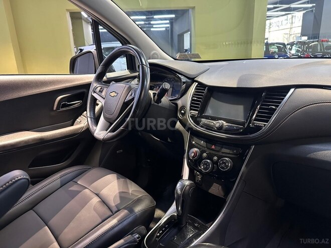 Chevrolet Trax-10