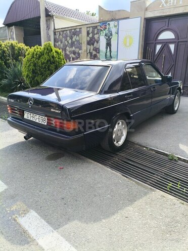 Mercedes 190-8