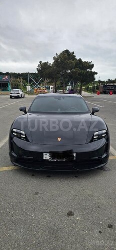 Porsche Taycan 4S-2