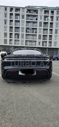 Porsche Taycan 4S-3