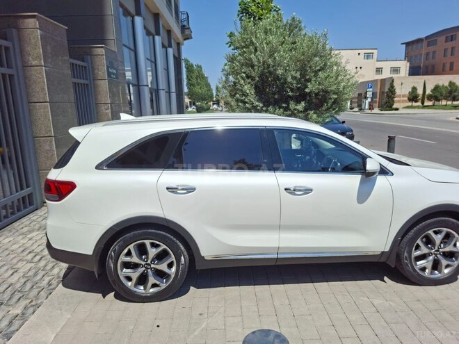 Kia Sorento-12